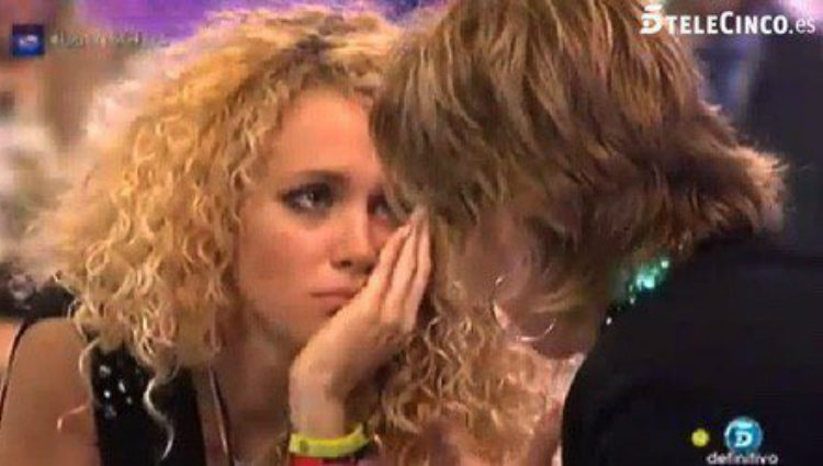 Azahara dando explicaciones sobre su relación con Juanma en 'GH 15' | telecinco.es