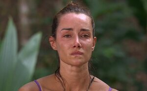 Adara Molinero se rompe en directo en 'SV All Stars' tras una bronca con Miri: "Me lleva al límite"