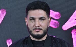 Omar Montes recibe una oleada de críticas tras publicar un vídeo de su hijo en la bañera: "Cuida la intimidad de tu hijo"