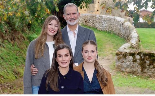 La Familia Real despide la Navidad con su tradicional merienda del roscón en casa de Jesús Ortiz