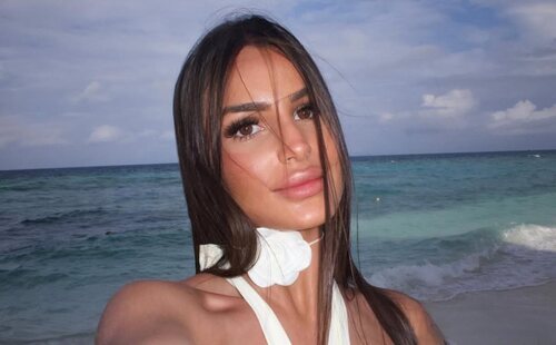 Cristina, la tentadora de Darío, anuncia que se casa: así fue su romántica pedida de mano