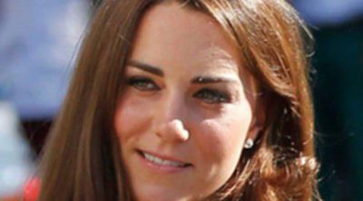 Los Duques de Cambridge reanudan su agenda oficial con una visita a un hospital