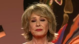 Mila Ximénez, modelo por un día desfilando para Ágatha Ruiz de la Prada