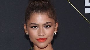 Zendaya y Jacob Elordi, fotografiados dándose un beso
