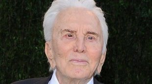 Kirk Douglas dona su fortuna a diferentes obras benéficas