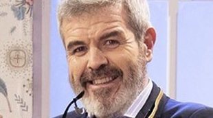 Caprile, retenido en el aeropuerto por culpa del tabaco