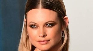 Behati Prinsloo desmiente su embarazo a pesar de la ecografía