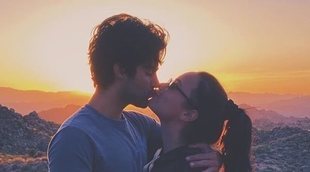 Demi Lovato anuncia boda con Max Ehrich