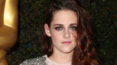 Kristen Stewart, Bradley Cooper y Ewan McGregor apoyan a los premiados en los Governors Awards 2012