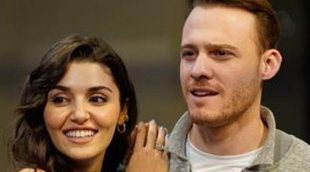 Hande Erçel y Kerem Bürsin, muy integrados en sus familias políticas