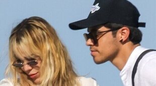 Danna Paola se divierte con Álex Hoyer en Ibiza