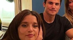 Álex González y María Pedraza, cada vez más unidos