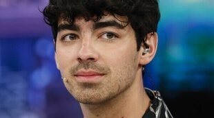 Joe Jonas posa desnudo por su 32 cumpleaños