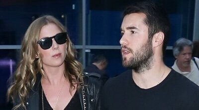 Los actores Emily VanCamp y Josh Bowman han sido padres por sorpresa
