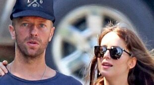 Chris Martin declara su amor a Dakota Johnson en un concierto