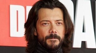 Álvaro Morte critica a Jorge Javier por actuar en el teatro