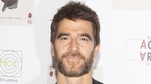 Alfonso Bassave presume de familia: posa con su novio, su madre y su hermano