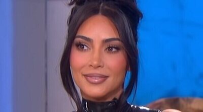 Kim Kardashian confiesa que Pete Davidson tiene varios tatuajes sobre ella, uno de ellos hecho con un hierro caliente