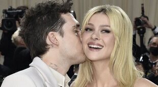 El primer posado como marido y mujer de Brooklyn Beckham y Nicola Peltz