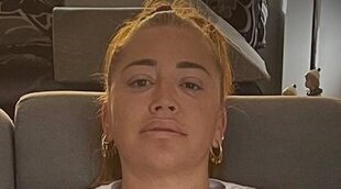 Belén Esteban reaparece: fotos de su pierna y pide respeto