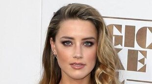 Amber Heard aún ama a Johnny Depp