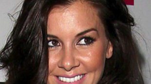 Imogen Thomas no puede cumplir su deseo de dar a luz en el agua porque el bebé 'viene de nalgas'