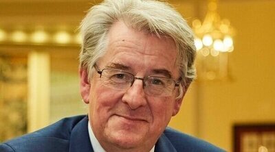 Robert Hardman: "El gran logro de la Reina Isabel II fue mantener la Monarquía relevante, popular y moderna"