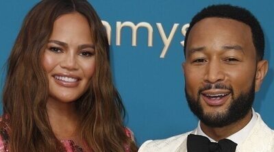 John Legend y Chrissy Teigen muestran a su recién nacida