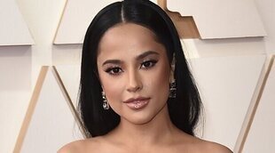 Becky G se quita el anillo de compromiso tras la infidelidad de su novio