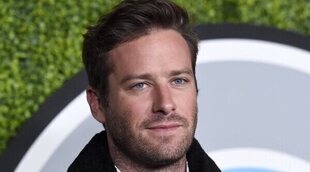 Armie Hammer, pillado besándose con su ex Lisa Perejma tras anunciar su divorcio