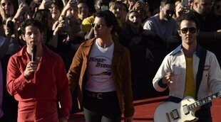 Joe Jonas, apoyado por Nick y Kevin en su primer concierto tras el divorcio
