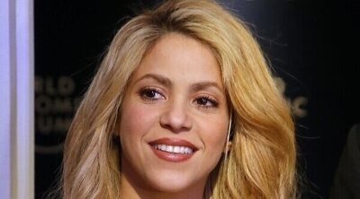 Shakira viaja de urgencia a Colombia por la salud de su madre