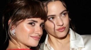 Rosalía confiesa a Penélope Cruz su deseo de ser madre