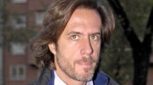 Carlo Costanzia contrata un abogado para defender a su hijo Pietro