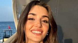 Qué hace la actriz turca Hande Erçel con dos amigas en Madrid