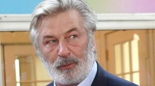 Alec Baldwin se pronuncia por primera vez tras quedar en libertad sin cargos