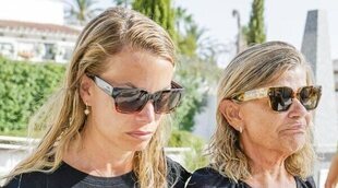 El doloroso último adiós de Cari Lapique y sus hijas a Carlos Goyanes