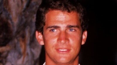 El Rey Felipe VI fue fotografiado en bañador en una escala del Elcano, como le ocurrió a la Princesa Leonor 38 años después