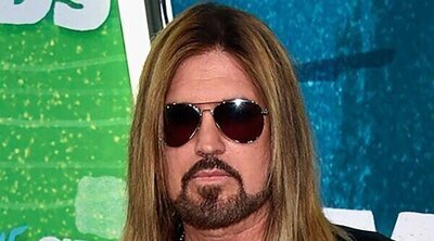 Billy Ray Cyrus se sincera sobre su relación con Elizabeth Hurley: "Llegó cuando más lo necesitaba"