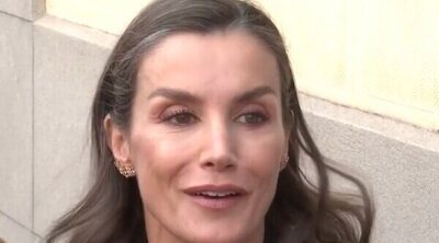 La Reina Letizia despide a Fernando Ónega y brinda su cariño a su amiga Sonsoles Ónega: "Vengo a darle un abrazo a mi amiga"