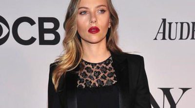 Scarlett Johansson, Neil Patrick Harris y Jake Gyllenhaal asisten a la entrega de los Premios Tony 2013