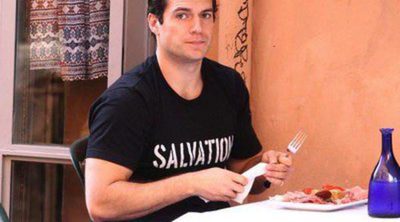 Henry Cavill come solo en Roma y visita iglesias en un descanso del rodaje de 'The Man from U.N.C.L.E.'