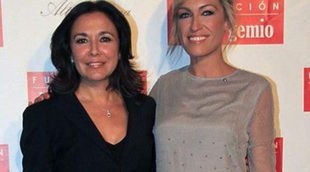 Luján Argüelles, Pepe Navarro y Cristina Urgel apoyan a Isabel Gemio en un cóctel de su fundación