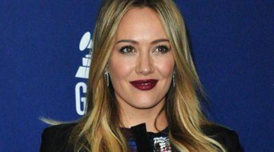 Hilary Duff reaparece sobre la alfombra roja tras su separación de Mike Comrie