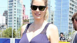 Doutzen Kroes presume de avanzado embarazo en un evento solidario por el Día de la Madre