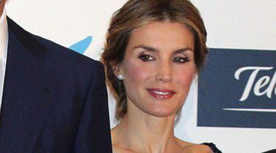 La Reina Letizia coincide con Jaime Peñafiel en la entrega de los Premios Internacionales de Periodismo 2013