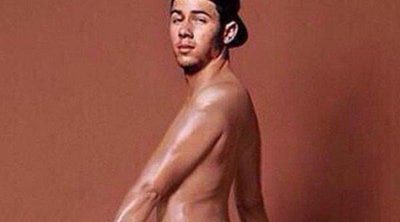 Joe Jonas parodia el desnudo de Kim Kardashian con una imagen de su hermano Nick Jonas