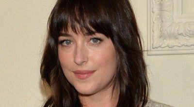 Dakota Johnson, protagonista indiscutible de la presentación en Nueva York de la colección de Chanel París-Salzburgo 2014/15