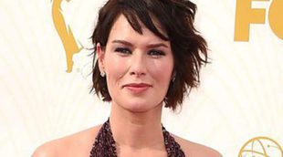 Lena Headey de 'JUEGO DE TRONOS' luce tipazo en los EMMY 2015 dos meses después de ser mamá