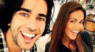 Lara Álvarez presume de hermano, de perro y de ciudad en su fin de semana en Gijón lejos de Fernando Alonso